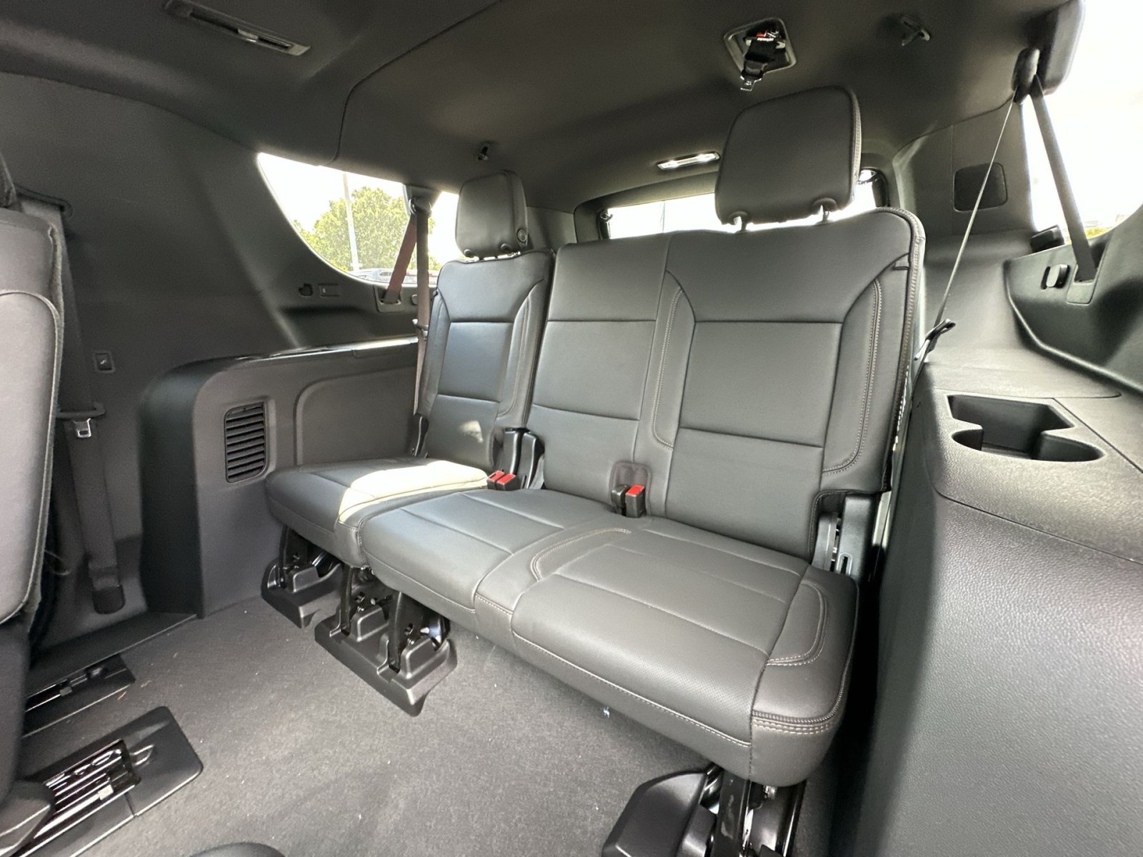 New 2026 Chevrolet Suburban High Country AWD/4WD image 26