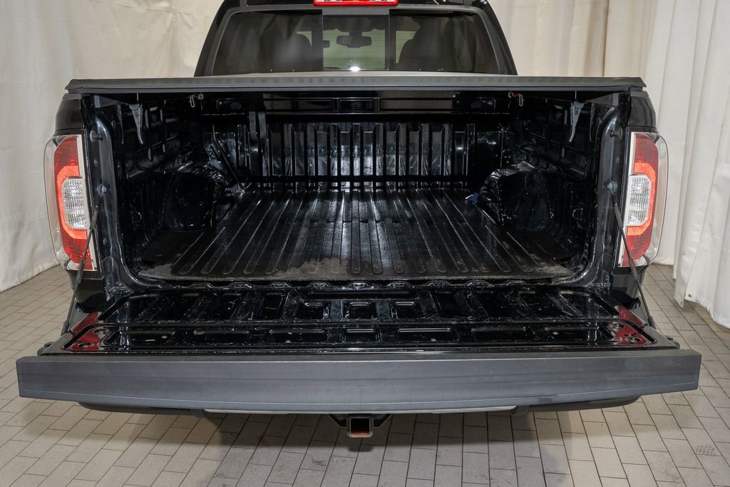 Used 2020 GMC Canyon SLE w/ Elevation Edition image 5