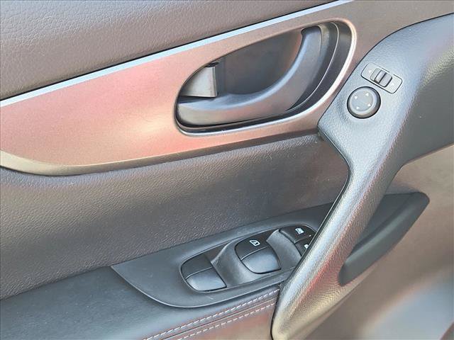 Used 2021 Nissan Rogue Sport S FWD image 11