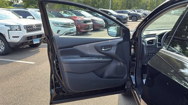 Certified 2024 Nissan Murano SL w/ Cargo Package AWD/4WD image 8