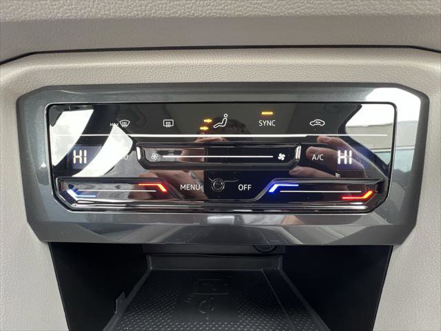 Certified 2022 Volkswagen Tiguan SE w/ Panoramic Sunroof Package image 18