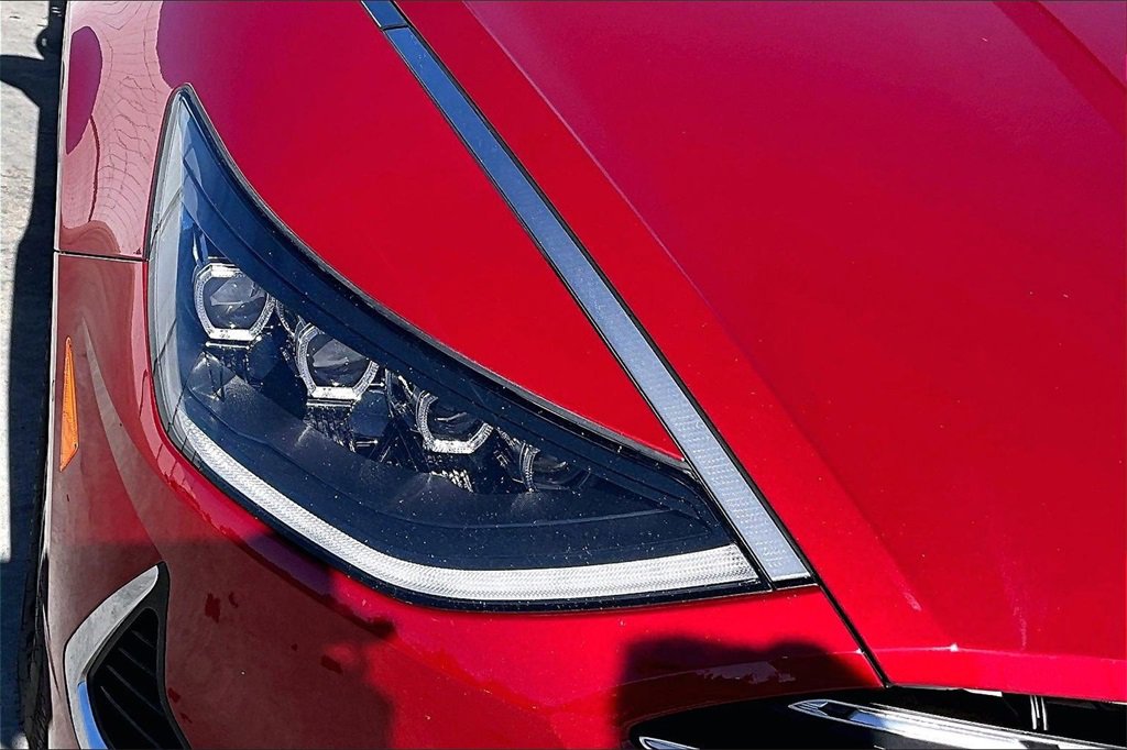 Used 2022 Hyundai Sonata Limited w/ Cargo Package image 27