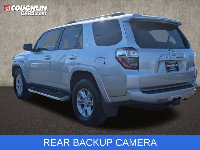 Used 2022 Toyota 4Runner SR5 RWD image 5