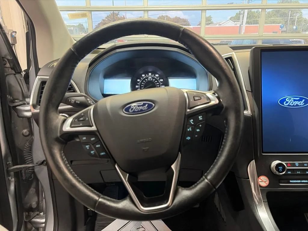Used 2024 Ford Edge Titanium AWD/4WD image 23