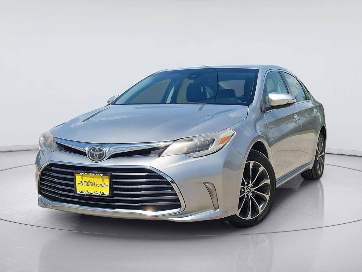 Used 2018 Toyota Avalon XLE