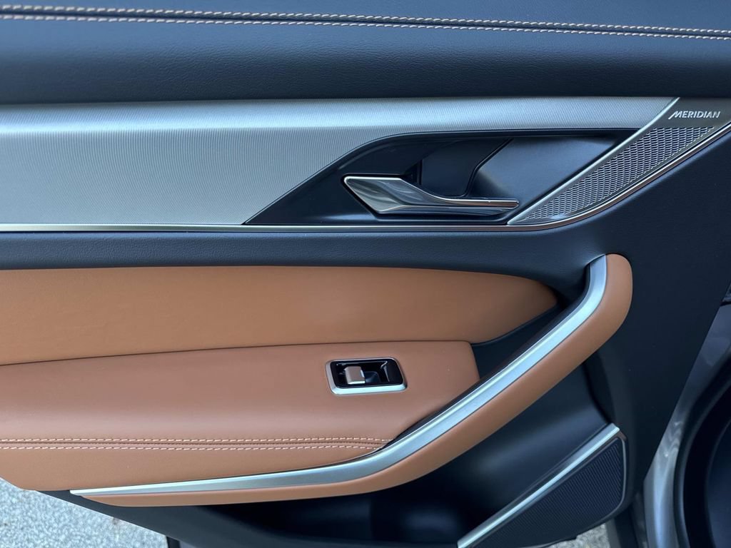 New 2026 Jaguar F-PACE R-Dynamic S AWD/4WD image 12