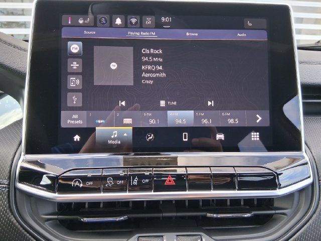 New 2026 Jeep Compass Latitude AWD/4WD image 17