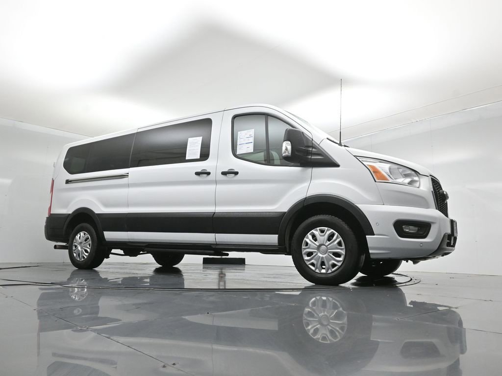 Certified 2022 Ford Transit 350 XLT image 4