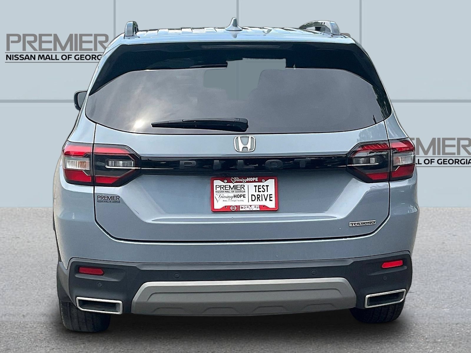 Used 2025 Honda Pilot Touring image 6