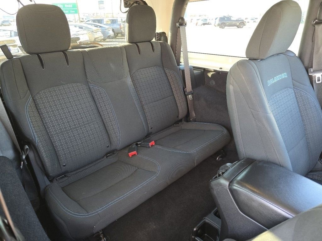 Used 2021 Jeep Wrangler Sport AWD/4WD image 16
