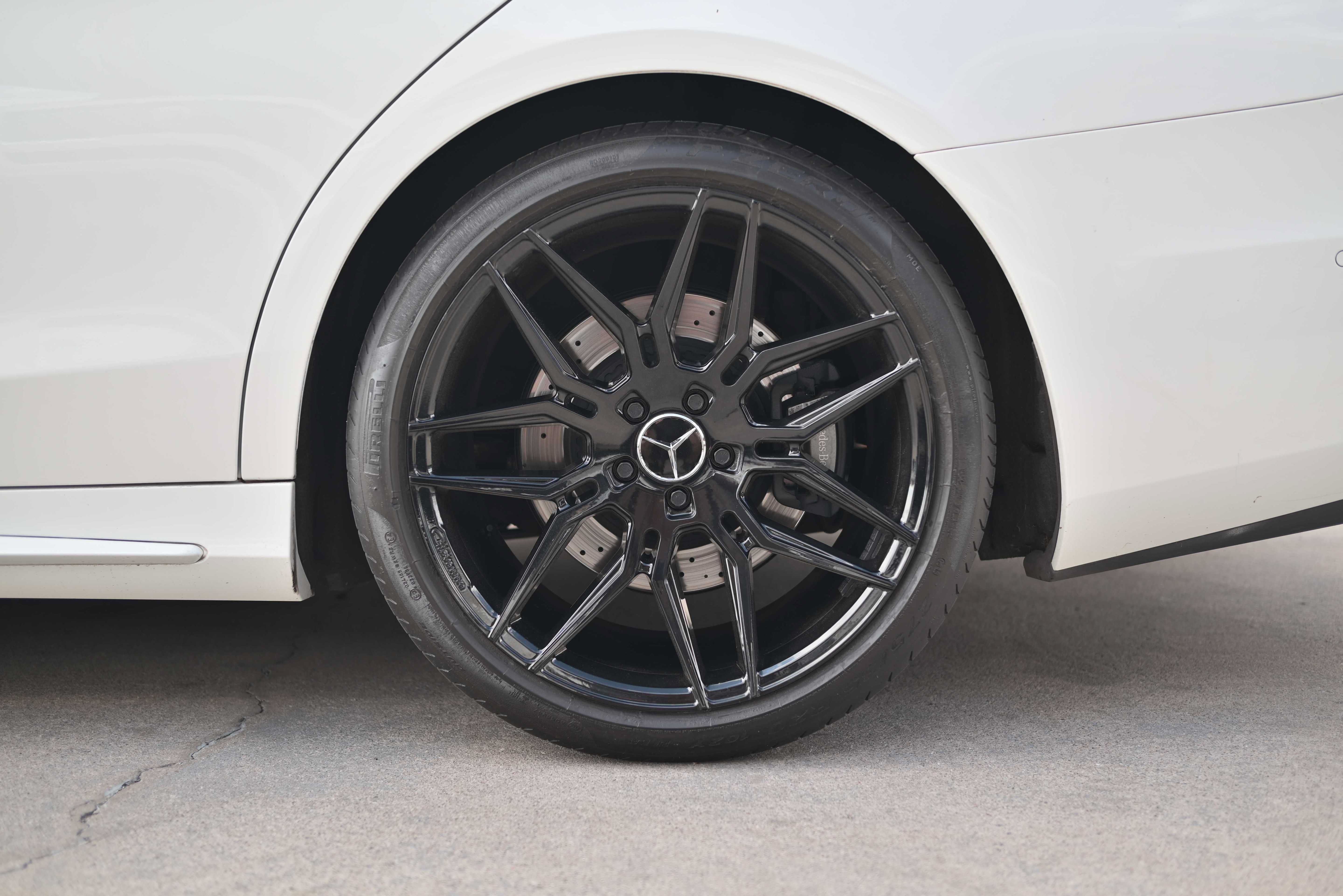 Used 2019 Mercedes-Benz S 560 Sedan w/ AMG Line Exterior image 18
