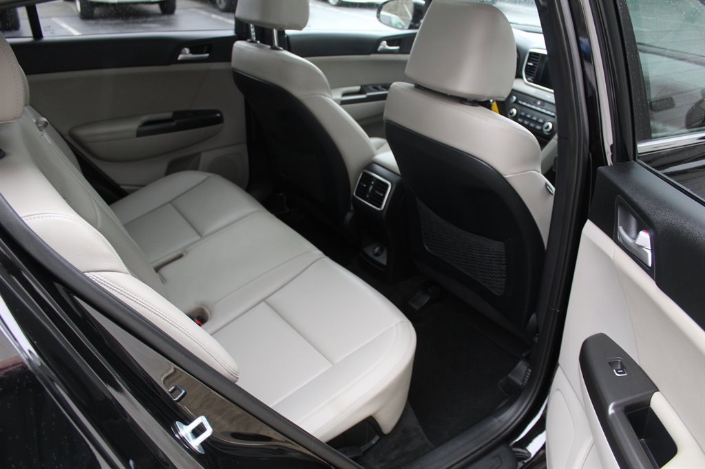 Used 2020 Kia Sportage S w/ S Sunroof Package image 13