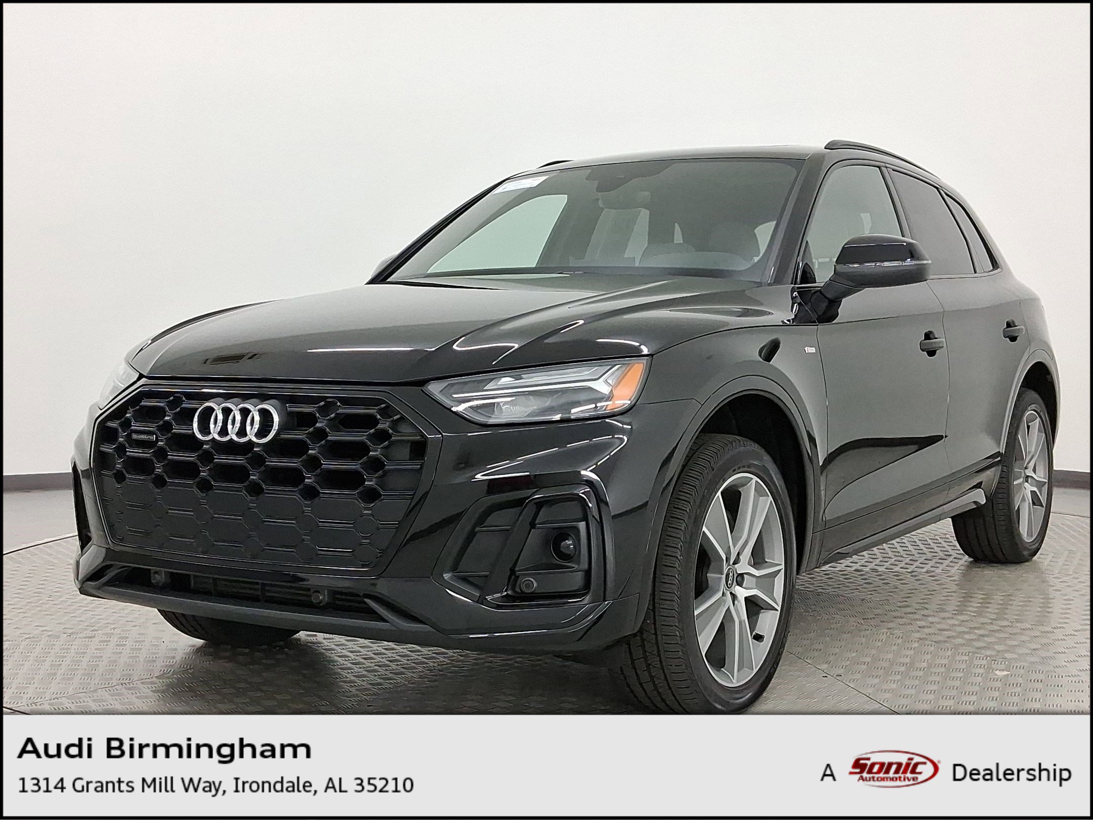 Used 2025 Audi Q5 2.0T Premium w/ Convenience Plus Package