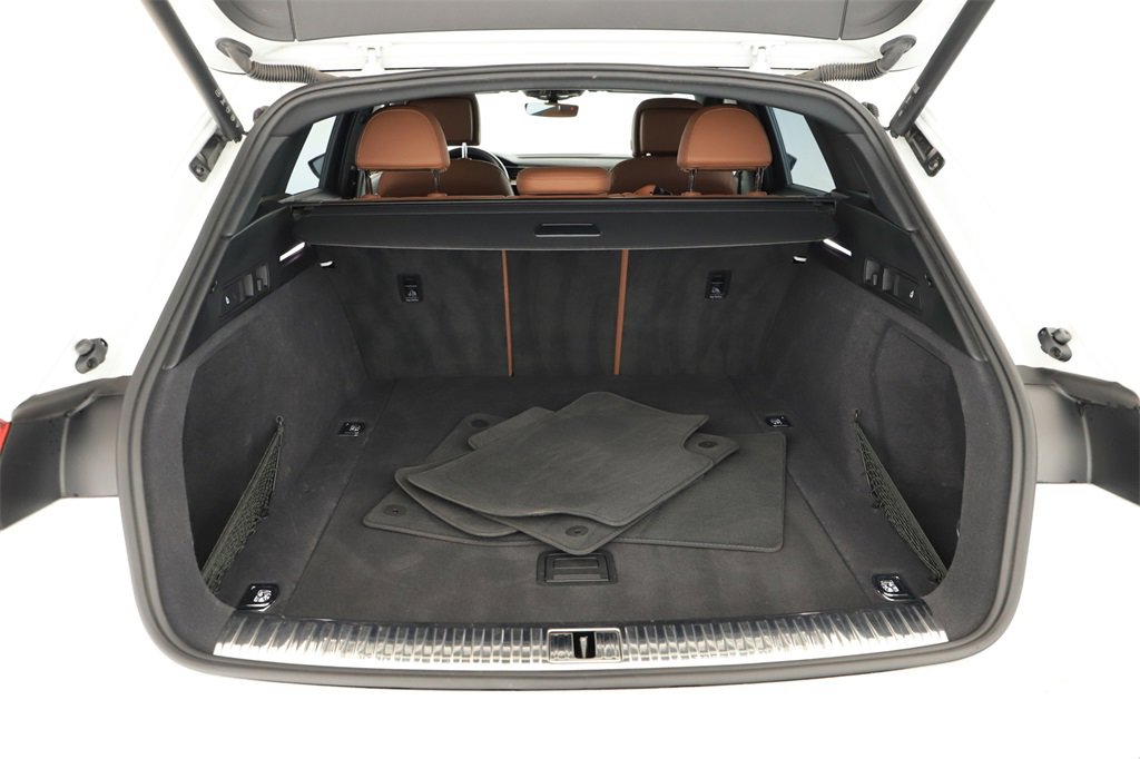 Certified 2024 Audi Q8 e-tron Premium Plus w/ Premium Plus Package image 29