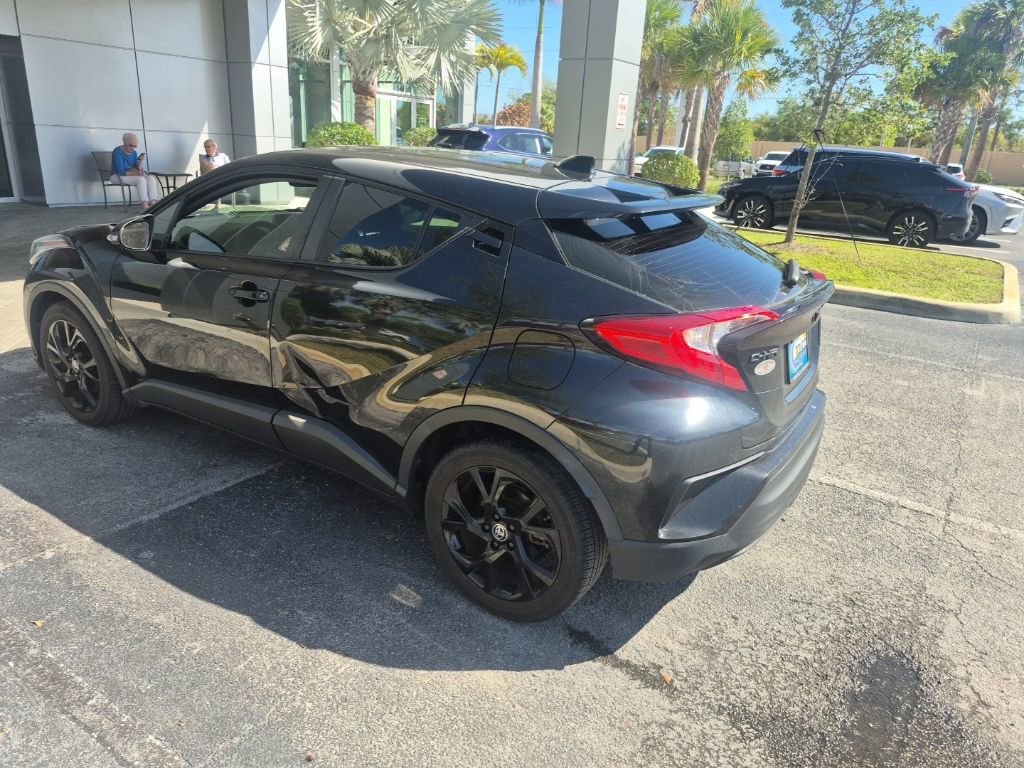 Used 2021 Toyota C-HR Nightshade image 12