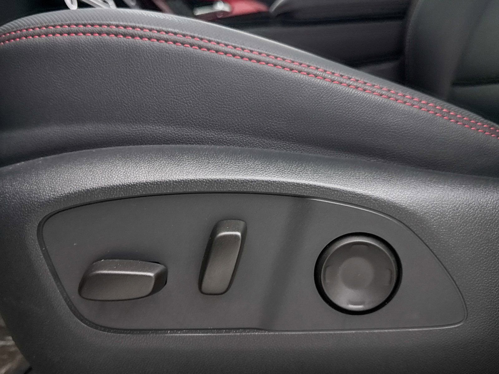 Used 2024 Chevrolet Traverse RS w/ LPO, Floor Liner Package image 27