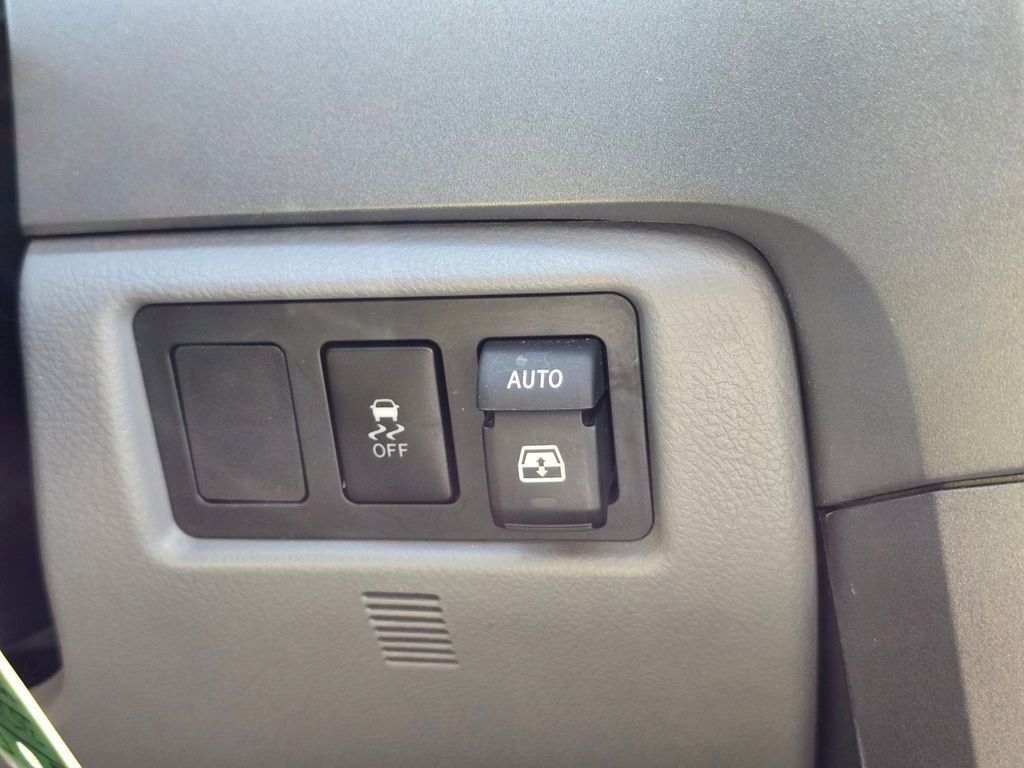 Used 2016 Toyota Sequoia Limited image 36