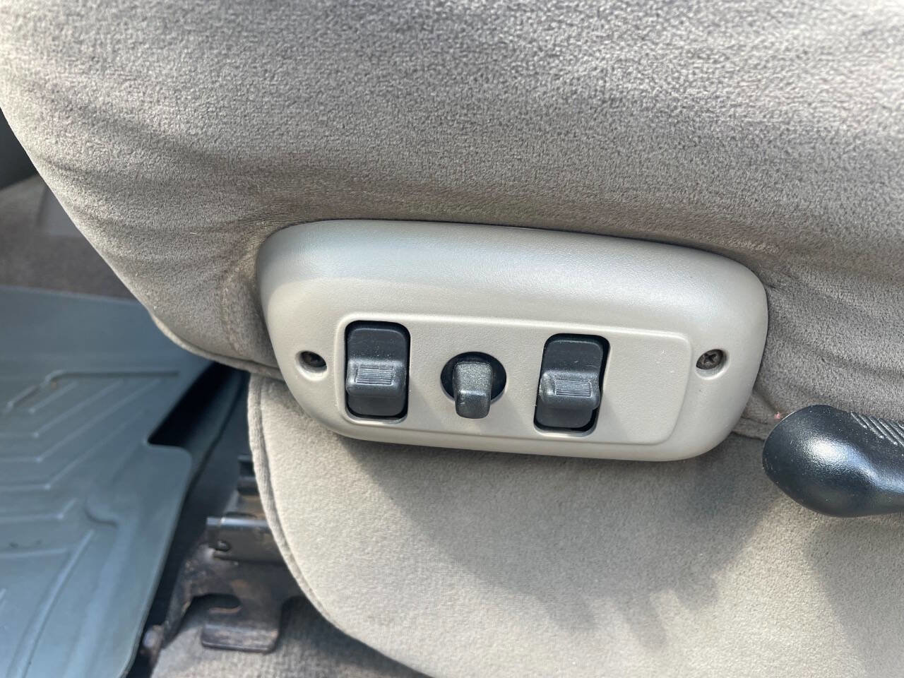 Used 2005 Dodge Ram 2500 Truck SLT w/ Trailer Tow Group image 9