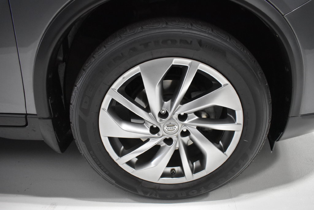 Used 2015 Nissan Rogue SL w/ SL Premium Package AWD/4WD image 9