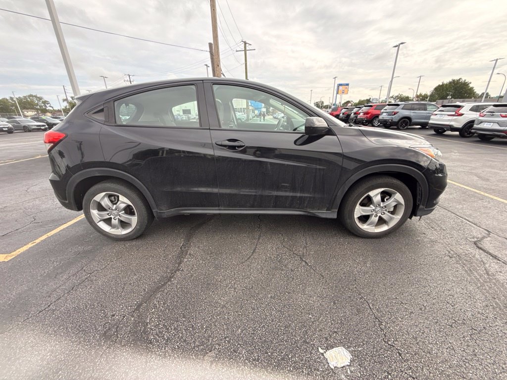 Used 2020 Honda HR-V LX image 1