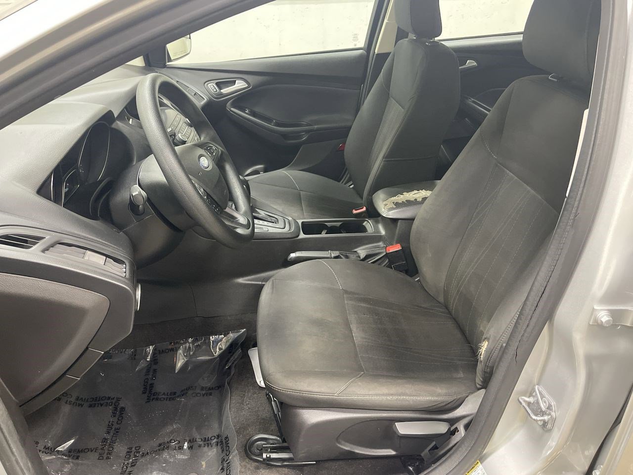 Used 2018 Ford Focus SE image 2