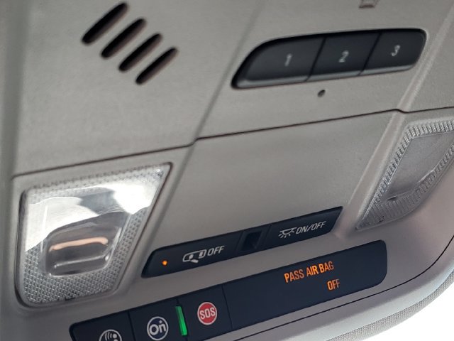 Used 2019 Chevrolet Equinox LT FWD image 21