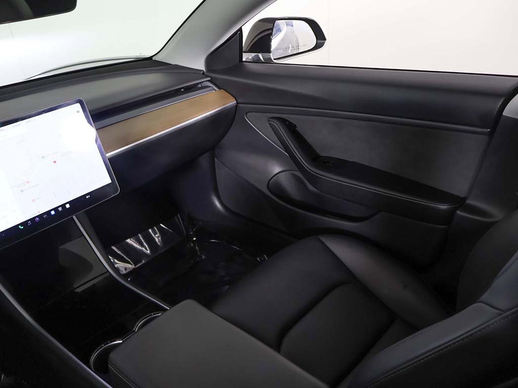 Used 2020 Tesla Model 3 Long Range image 37