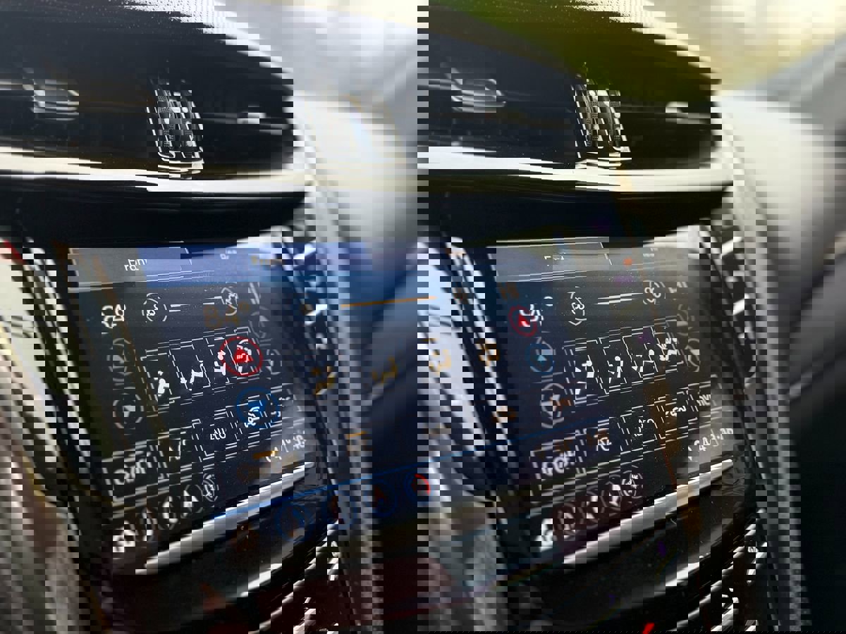 Used 2018 Cadillac CTS V w/ Carbon Fiber Package image 21