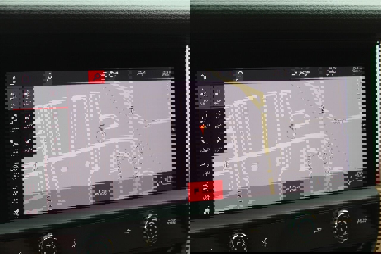 Used 2022 Porsche Macan image 9