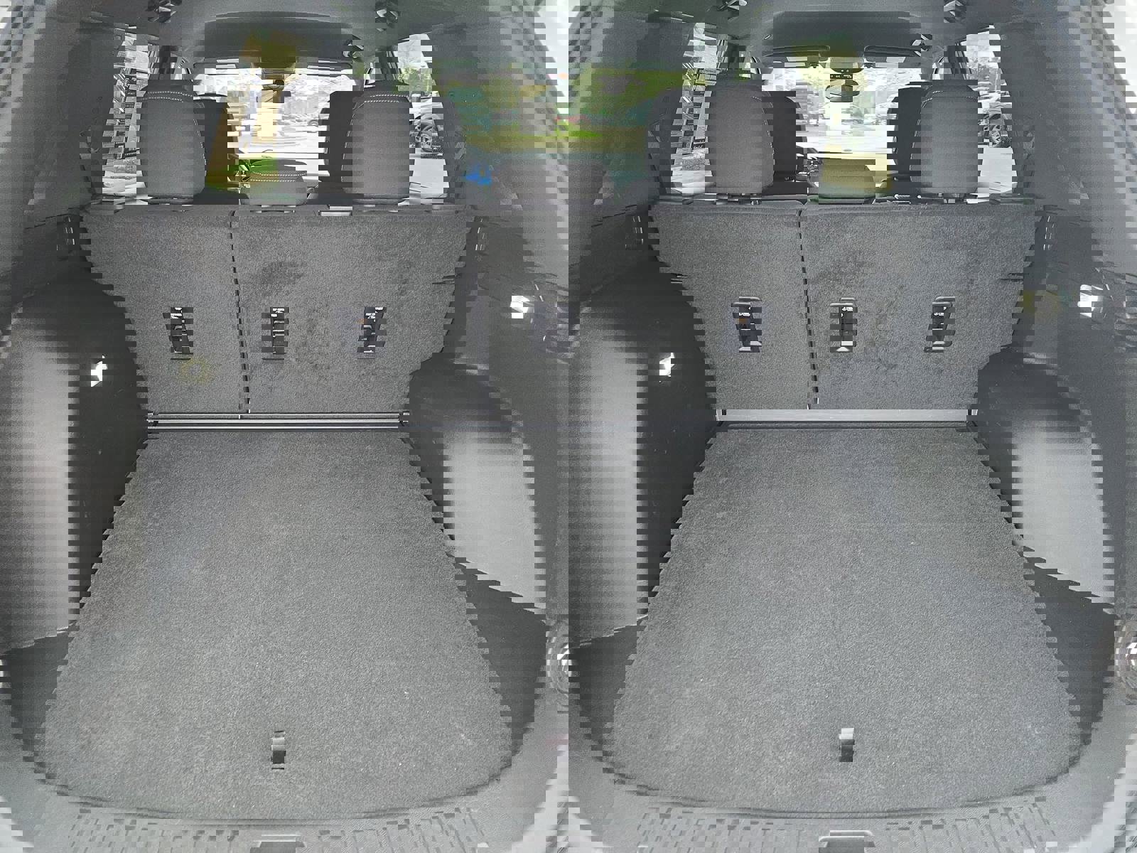 Used 2025 Chevrolet Equinox LT image 14