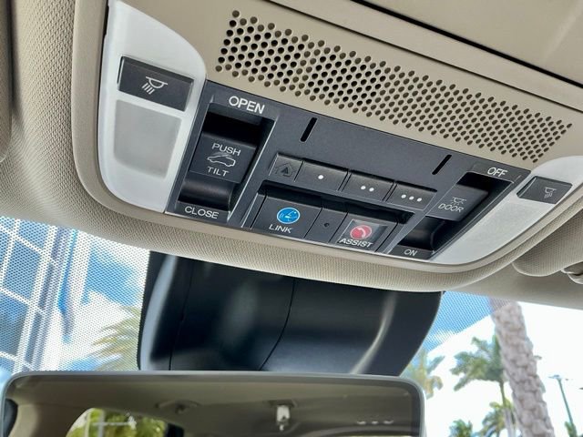 Used 2018 Acura MDX SH-AWD w/ Technology Package image 33