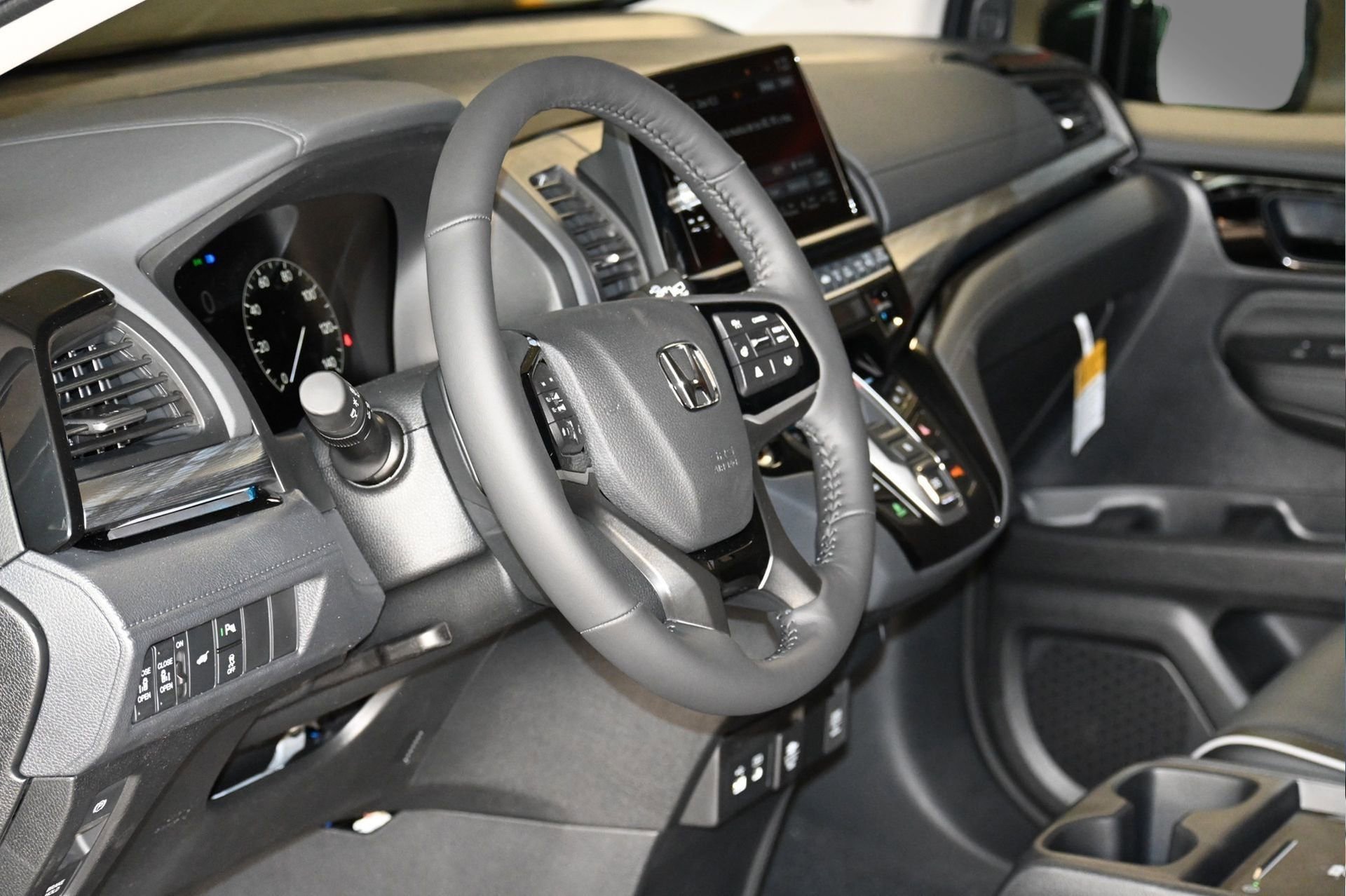 New 2026 Honda Odyssey Elite image 13