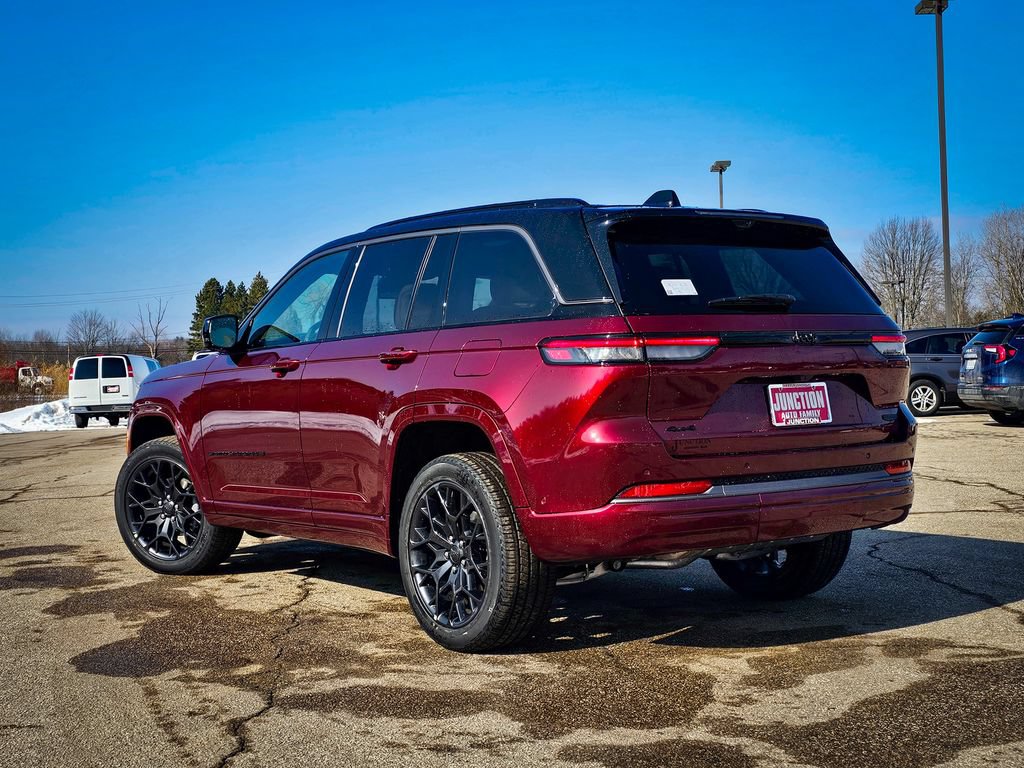 New 2026 Jeep Grand Cherokee Summit w/ Obsidian Package AWD/4WD image 5