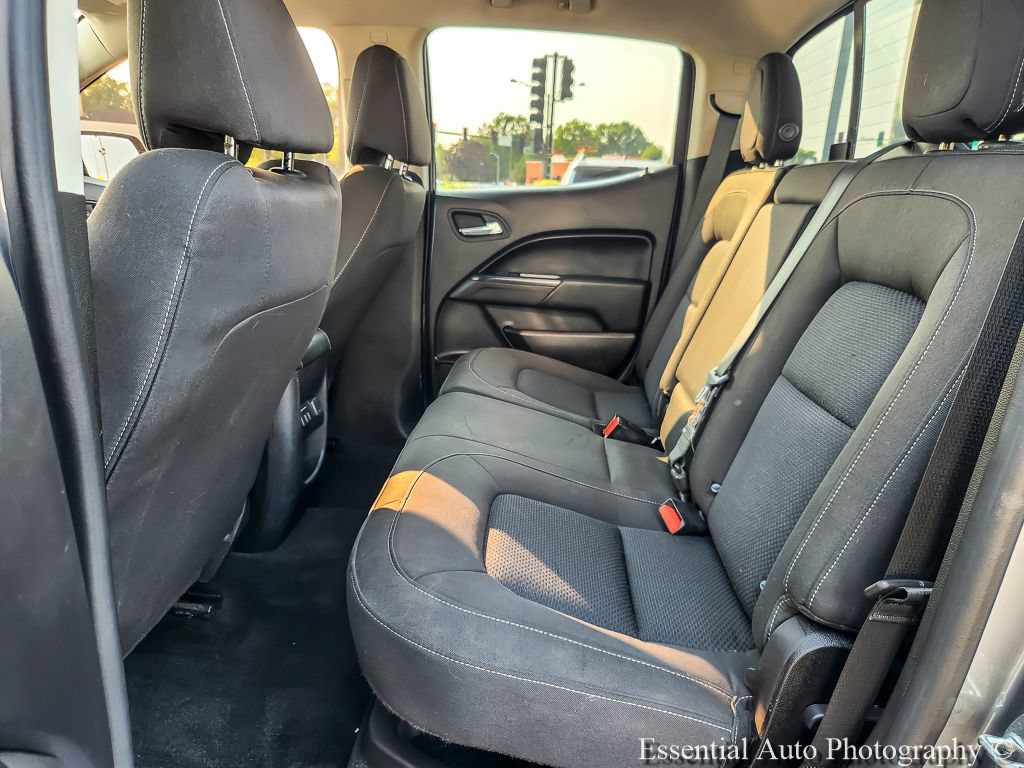 Used 2018 Chevrolet Colorado LT w/ LT Convenience Package RWD image 9