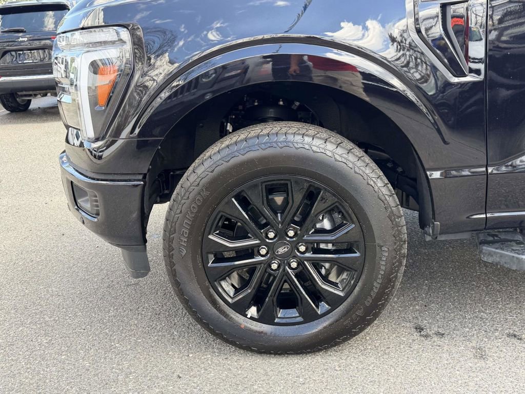 Used 2025 Ford F150 Lariat AWD/4WD image 13