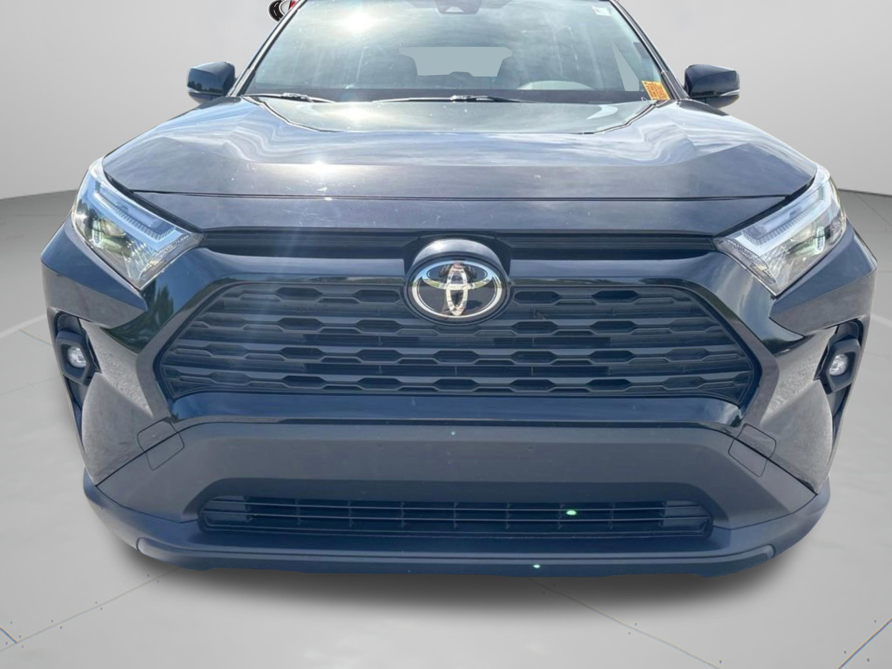 Used 2023 Toyota RAV4 XLE Premium FWD image 40