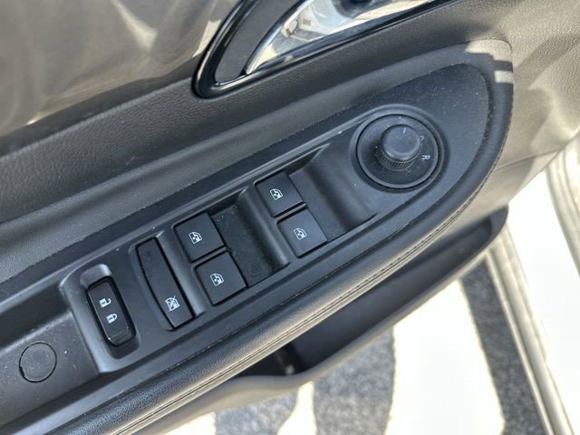 Certified 2022 Buick Encore Preferred w/ Safety Package AWD/4WD image 17