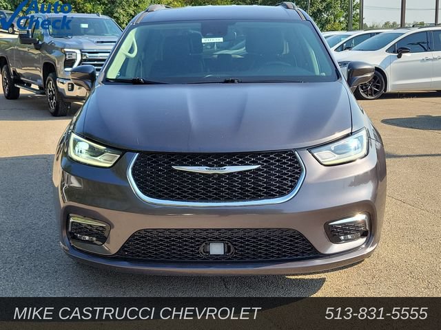 Used 2022 Chrysler Pacifica Touring-L FWD image 8