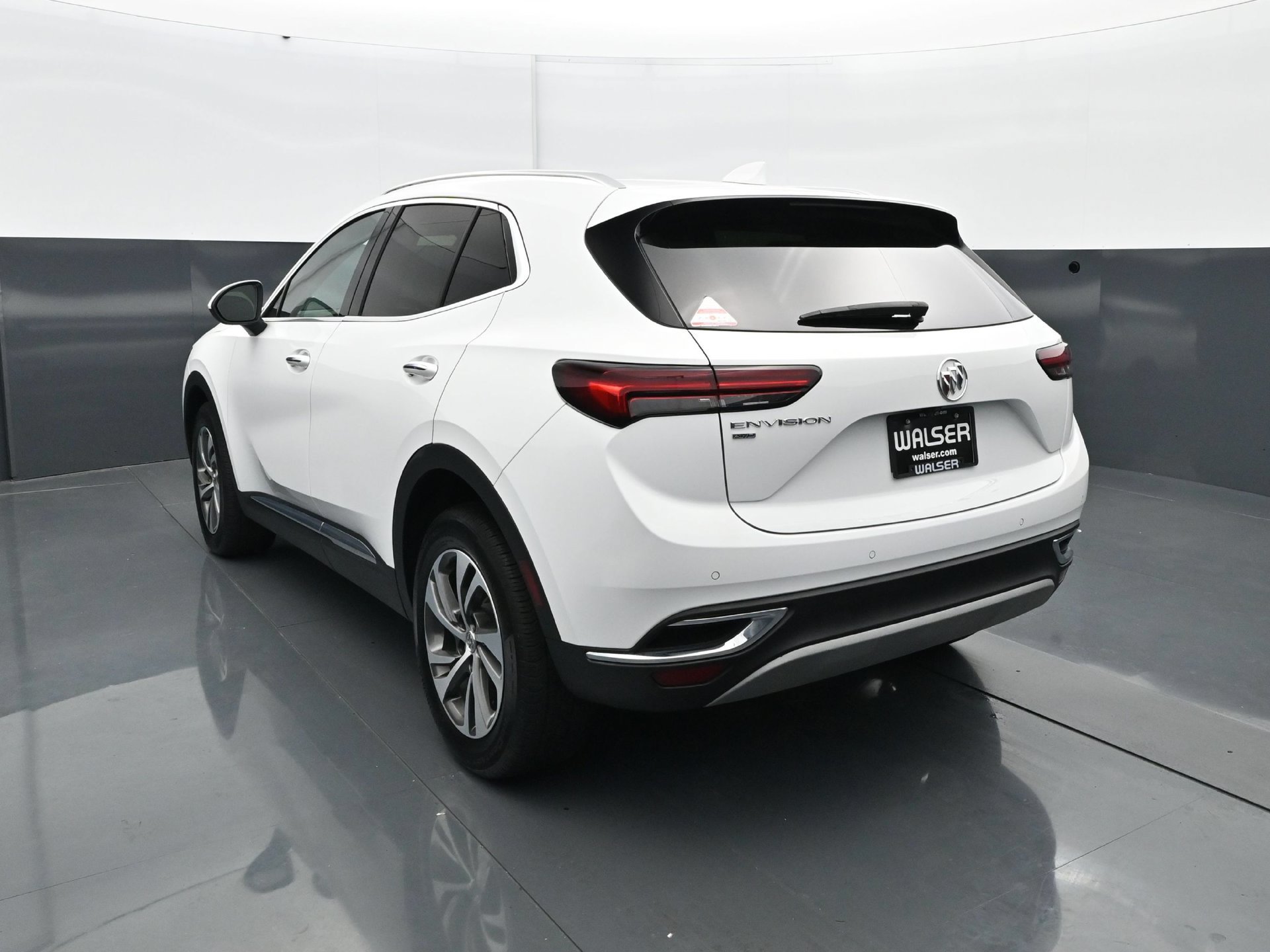 Used 2023 Buick Envision Essence AWD/4WD image 5