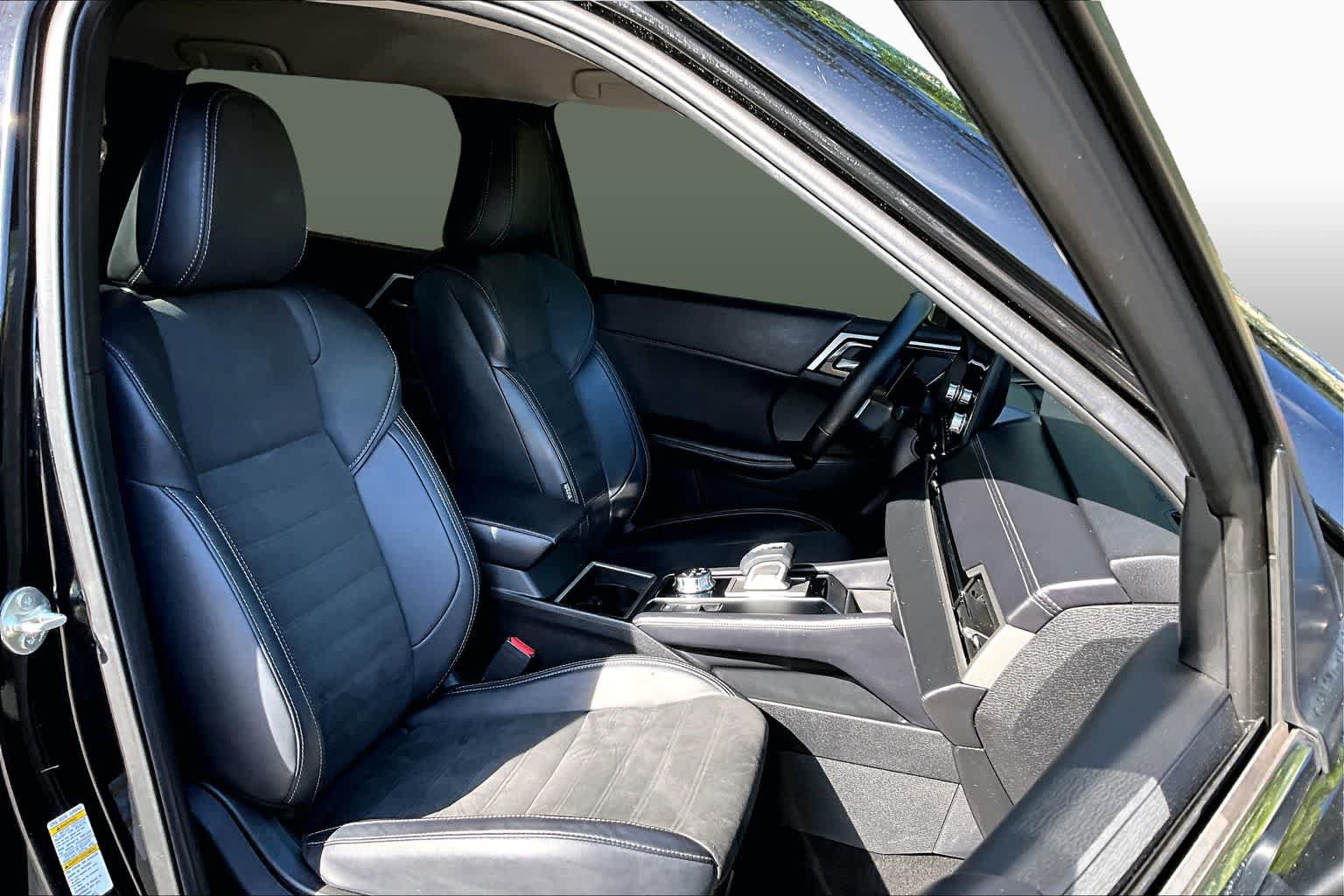 Used 2024 Mitsubishi Outlander SE FWD image 10
