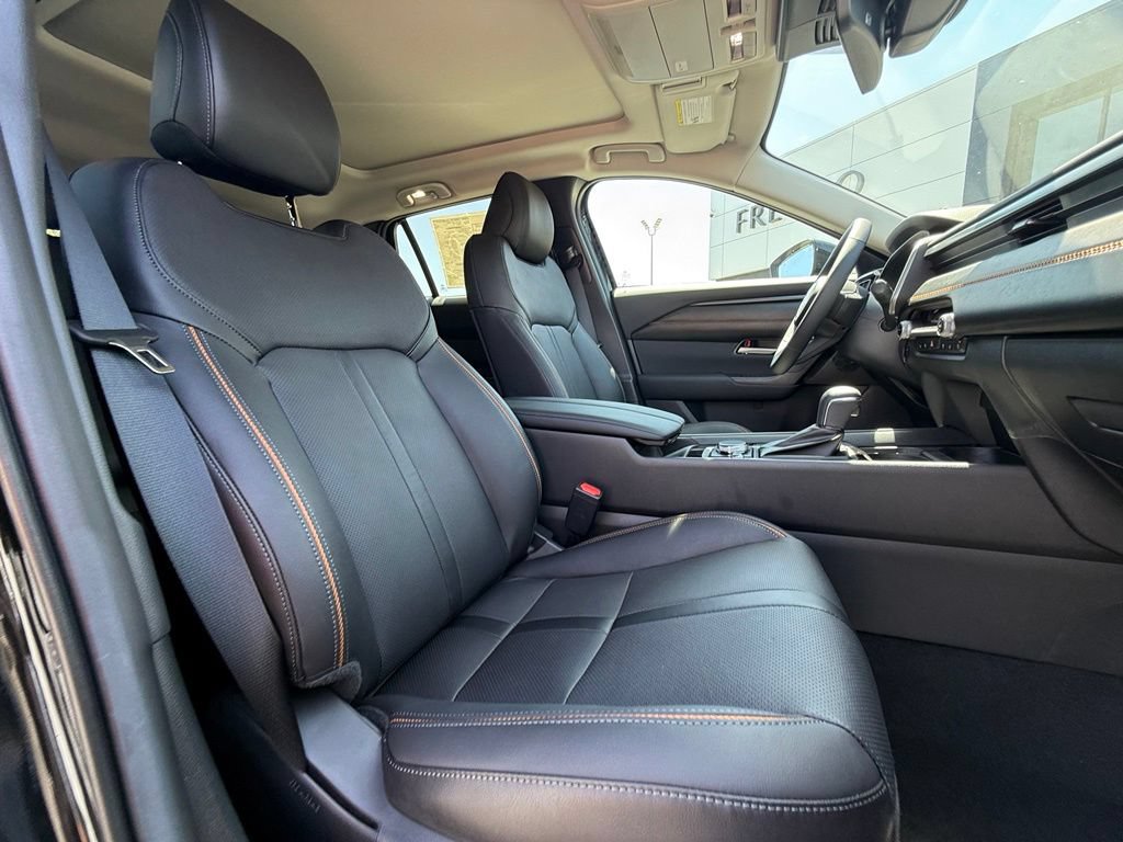 New 2026 MAZDA CX-50 AWD 2.5 Hybrid w/ Weather Package image 16