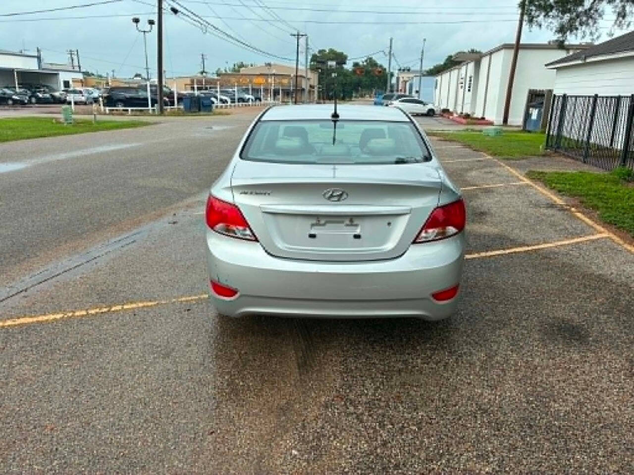 Used 2017 Hyundai Accent SE FWD image 6