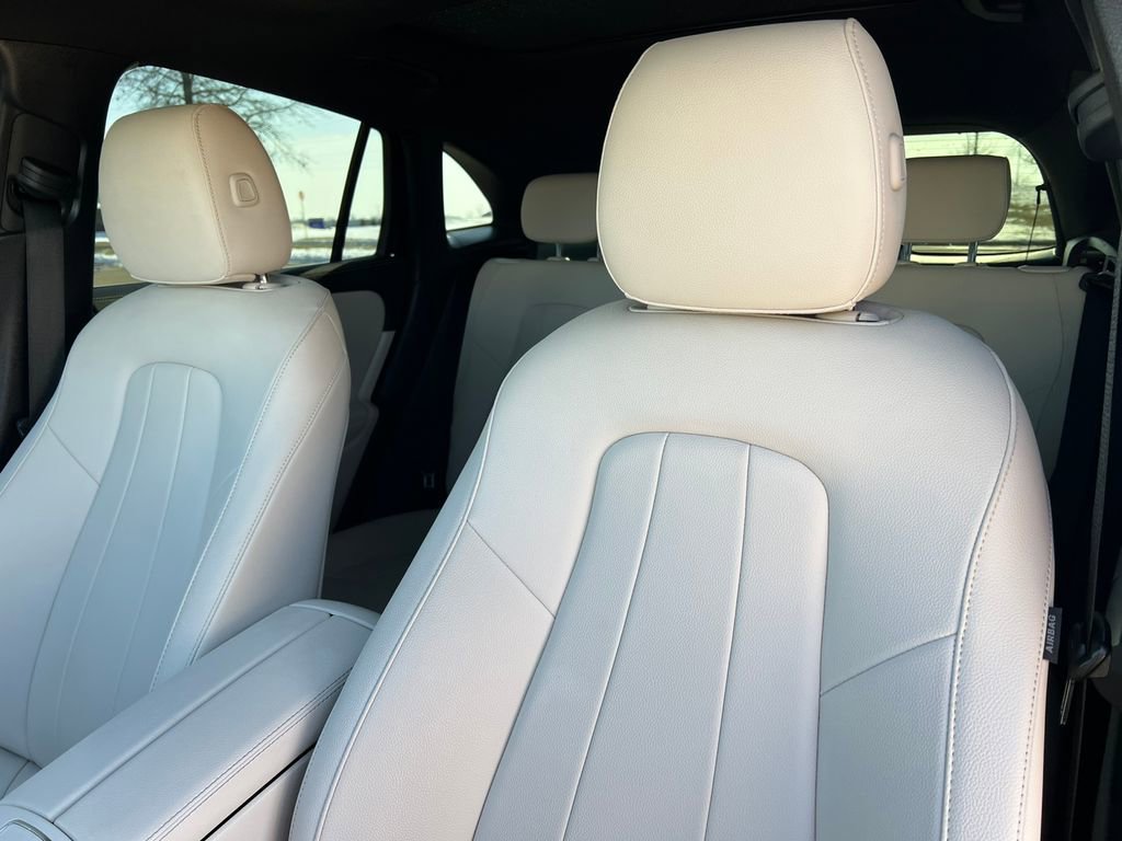 Used 2025 Mercedes-Benz GLA 250 4MATIC image 13