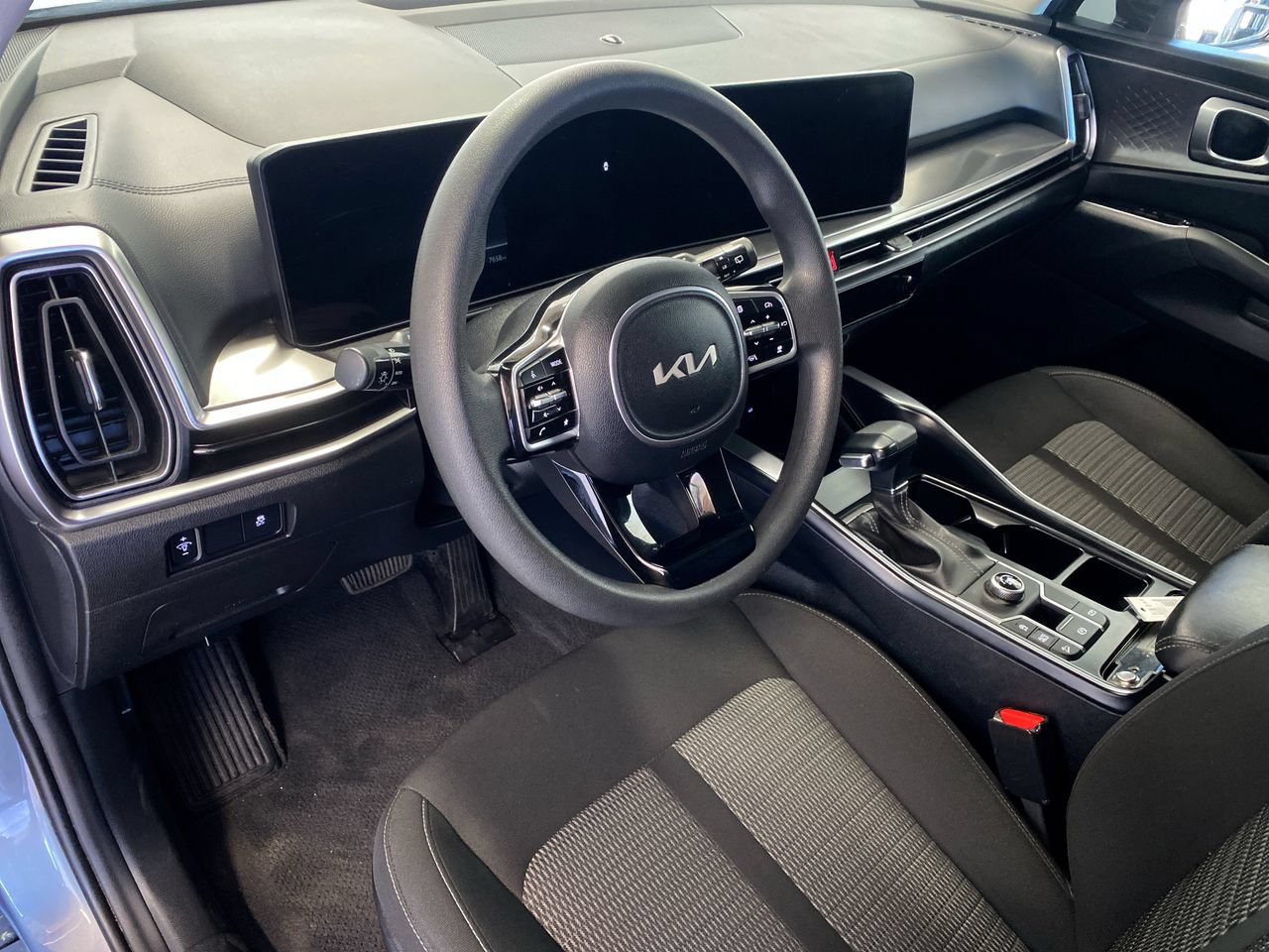 Certified 2025 Kia Sorento LX FWD image 20