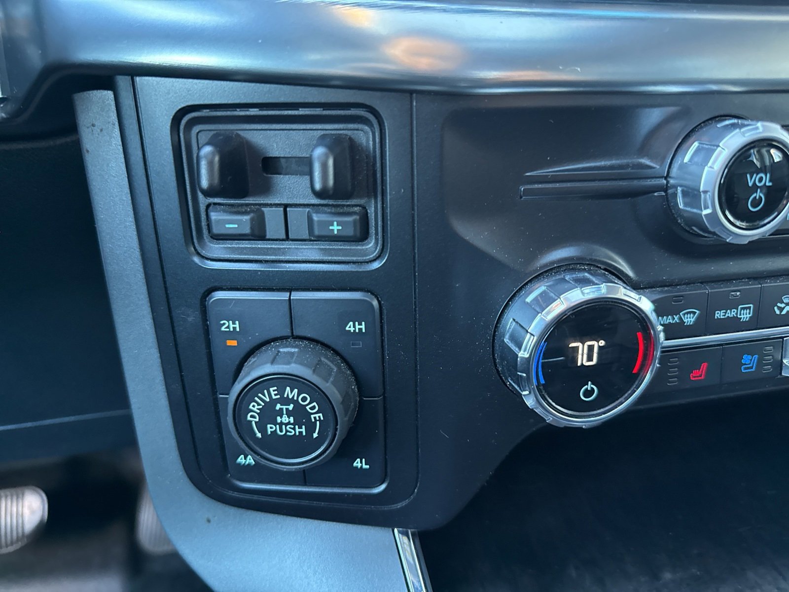 Used 2021 Ford F150 Lariat image 25