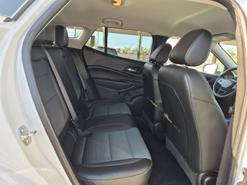 Used 2026 Chevrolet Trax LT FWD image 30