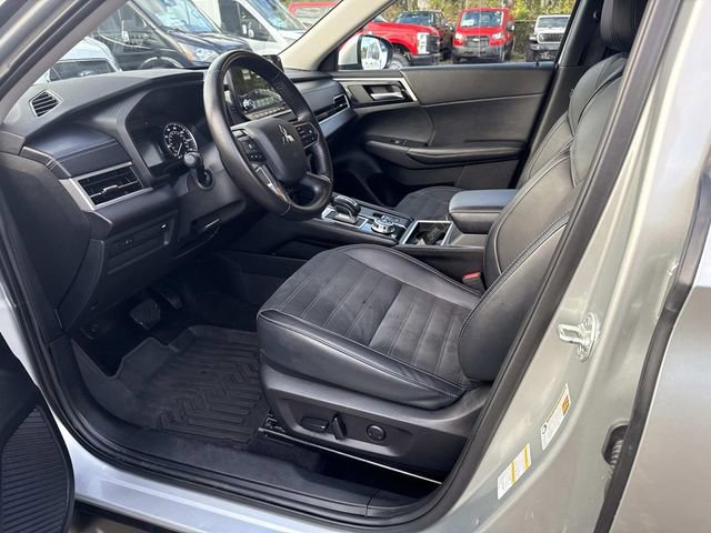 Used 2024 Mitsubishi Outlander SE image 21