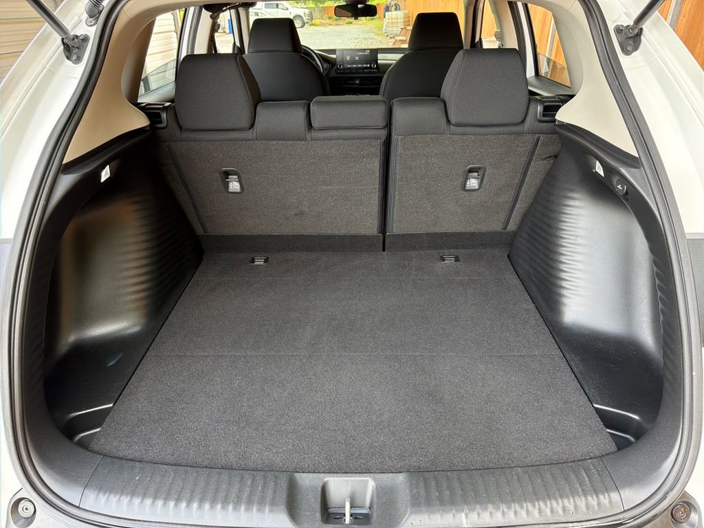 Used 2023 Honda HR-V LX image 29