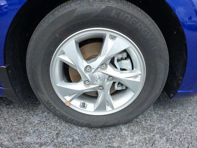 Certified 2023 Hyundai Elantra SE image 21