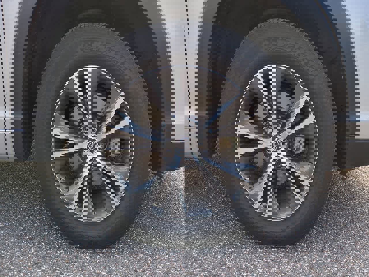 Certified 2018 Toyota Highlander LE FWD image 11